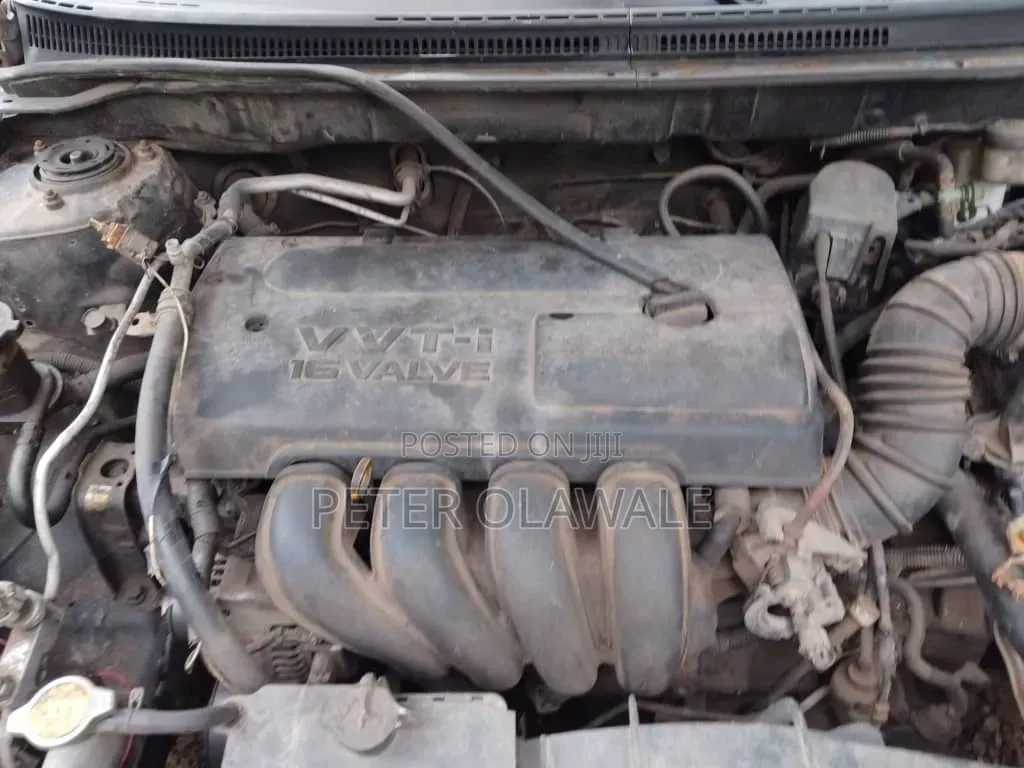 Toyota Corolla 2004 Silver