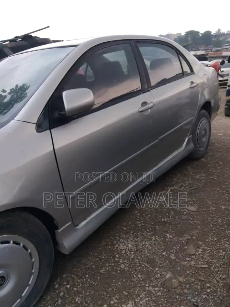 Toyota Corolla 2004 Silver