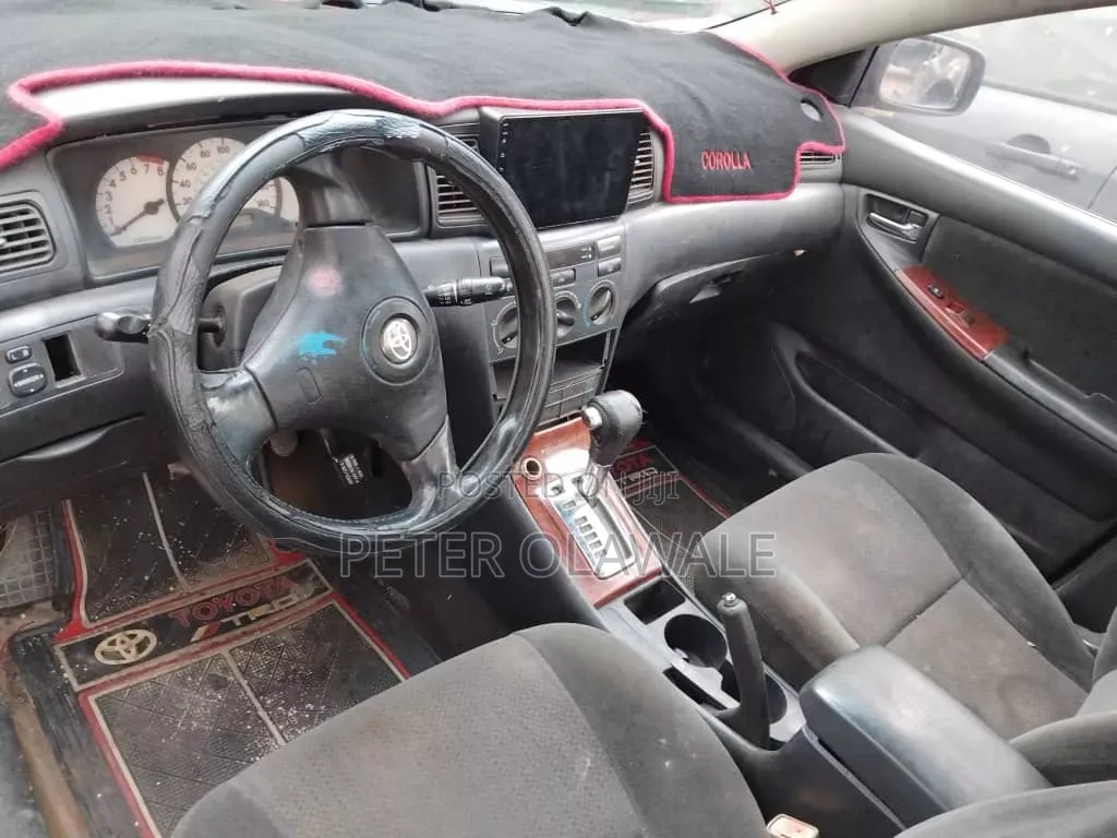 Toyota Corolla 2004 Silver