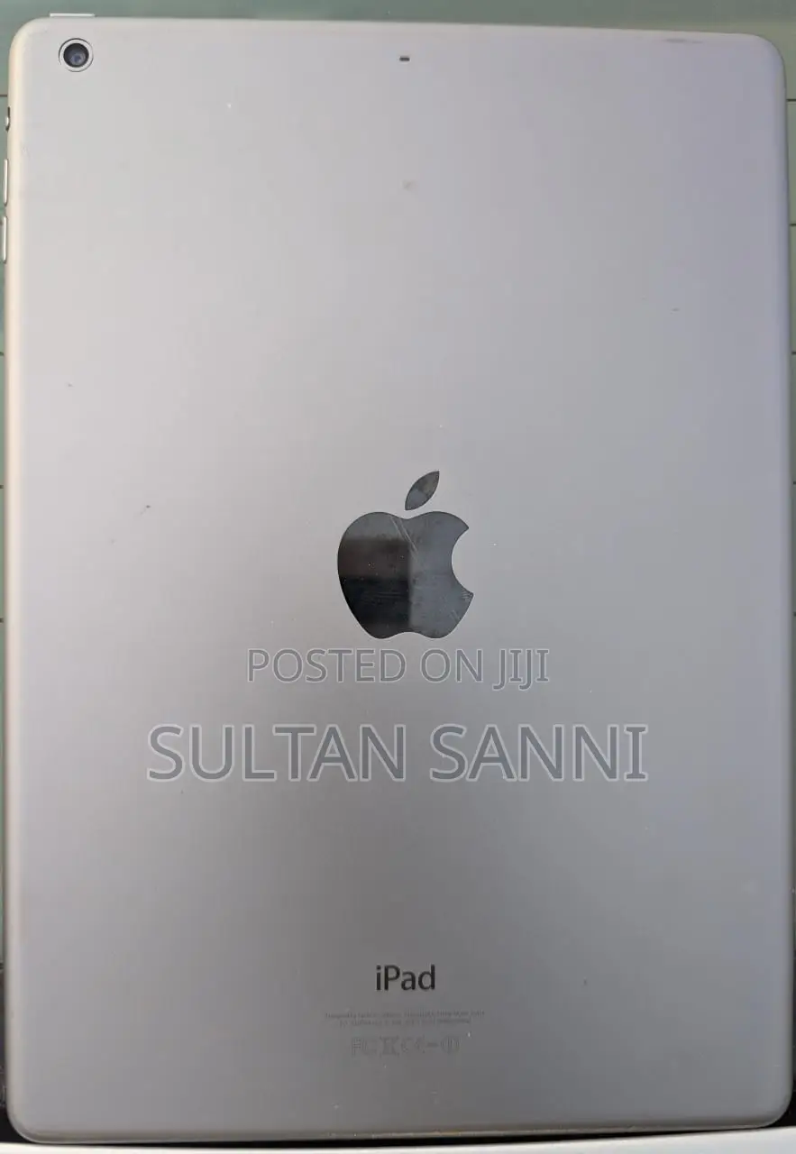 Apple iPad Air 16 GB Black