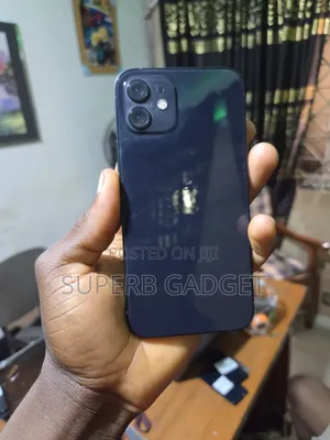 Apple iPhone 12 64 GB Black