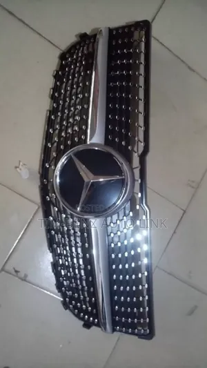Front Grill GLK350 Diamond and Gt Type