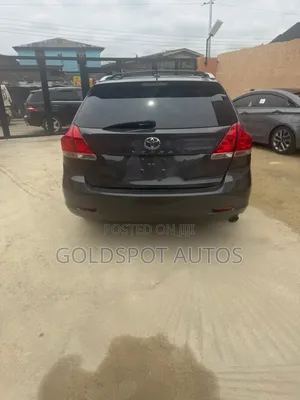 Toyota Venza LE 2010 Gray