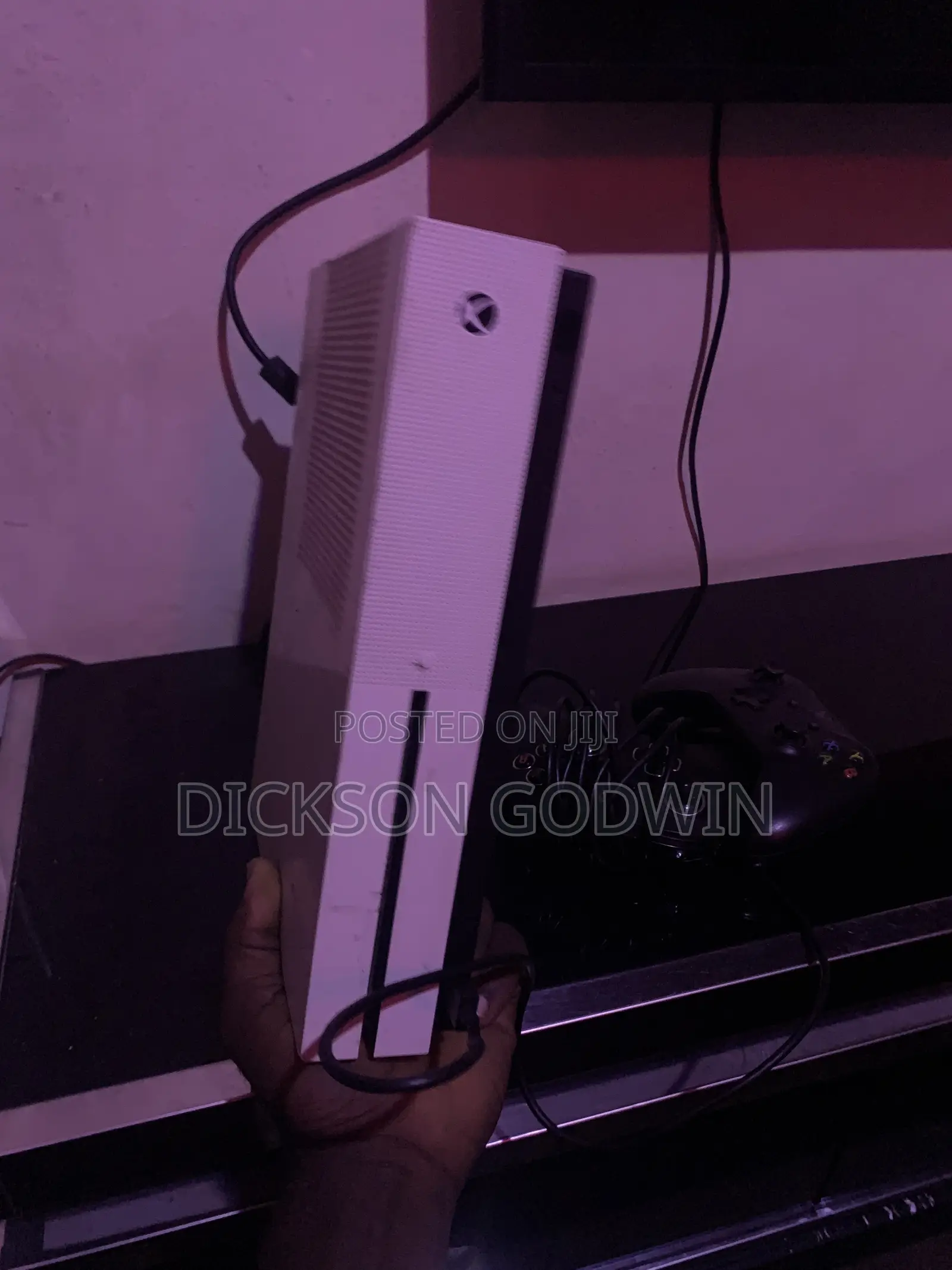 Microsoft Xbox One S