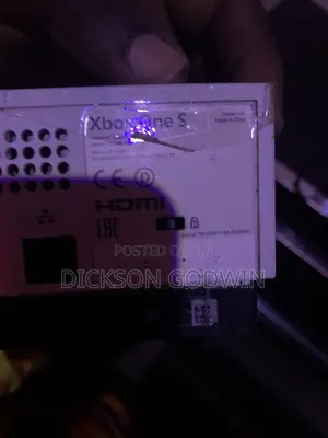 Microsoft Xbox One S