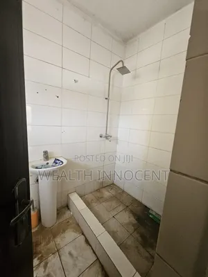 3bdrm Block of Flats in Kaura for rent