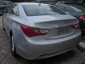 Hyundai Sonata 2010 Silver