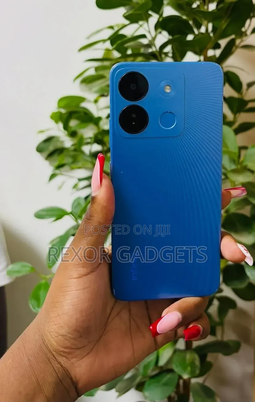 New Infinix Smart 7 64 GB Black