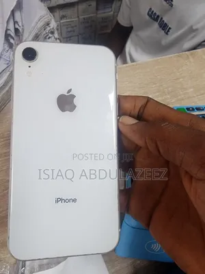 Apple iPhone XR 64 GB White