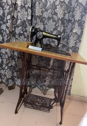 Tokunboh Black Head Sewing Machine