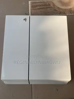 Play Station 4