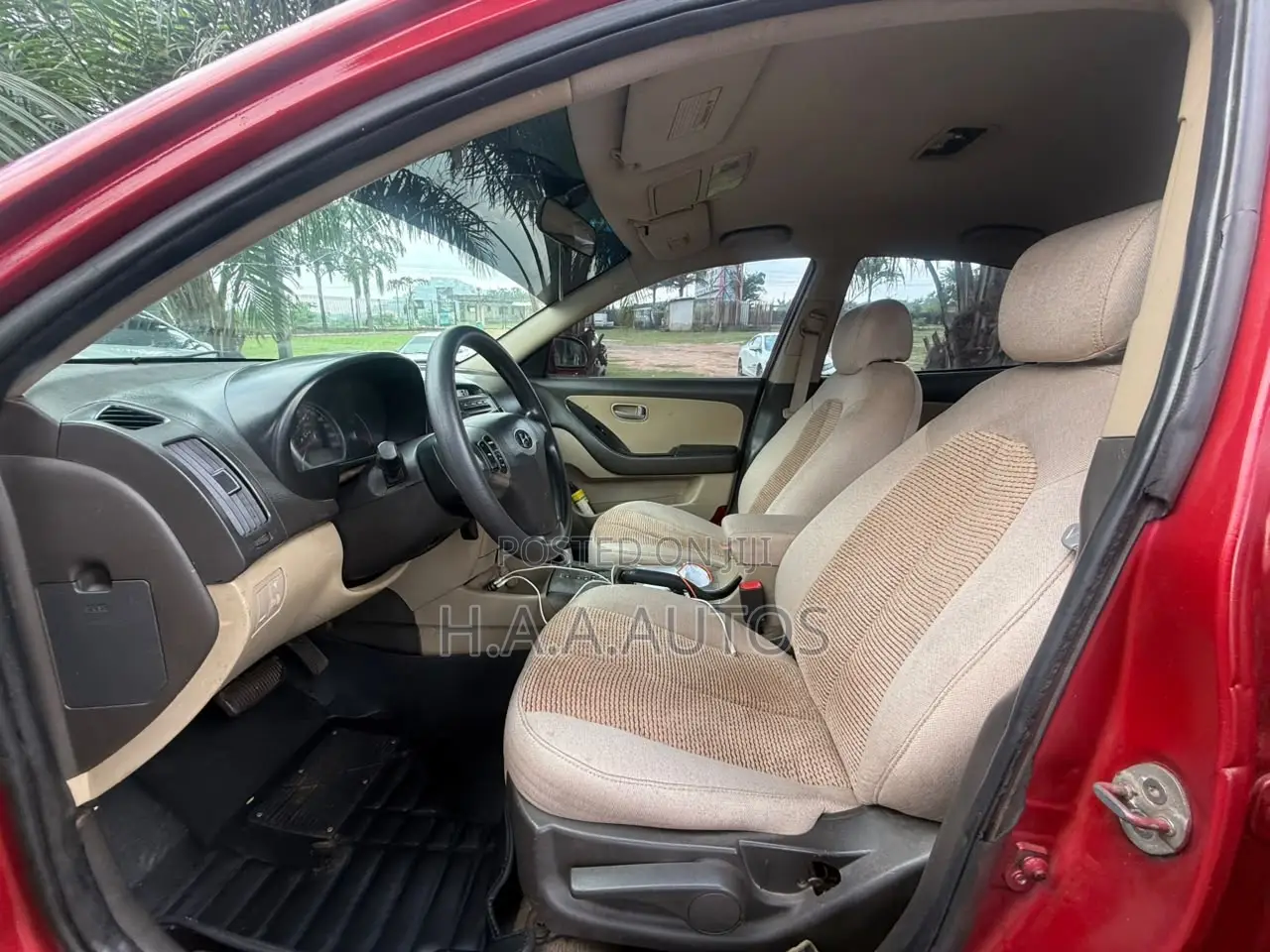 Hyundai Elantra 2010 Red