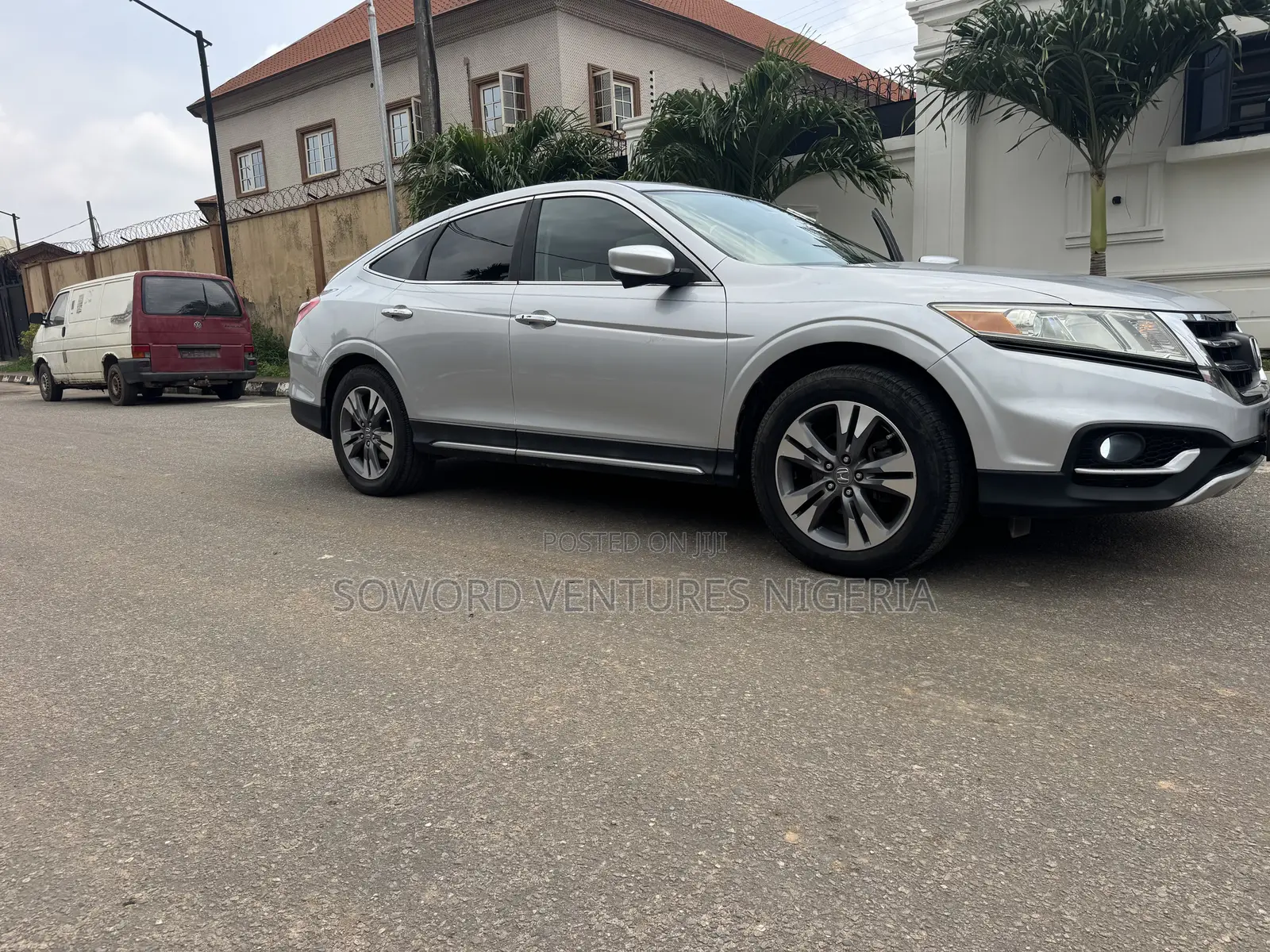 Honda Crosstour 2013 Silver