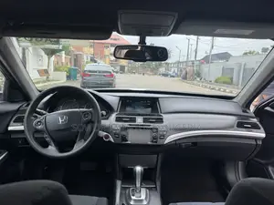 Honda Crosstour 2013 Silver