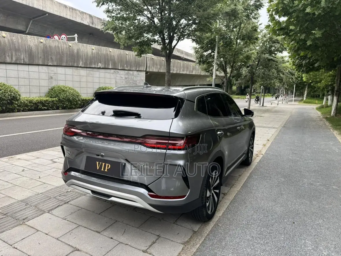 BYD Song Plus DM-i 2025 Gray