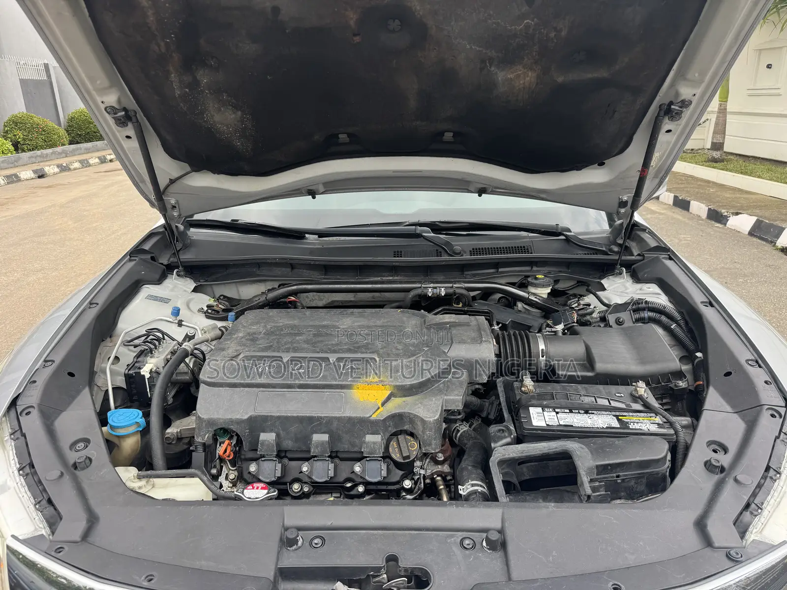 Honda Crosstour 2013 Silver