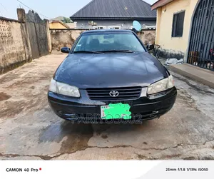 Toyota Camry 2001 Black