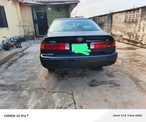 Toyota Camry 2001 Black