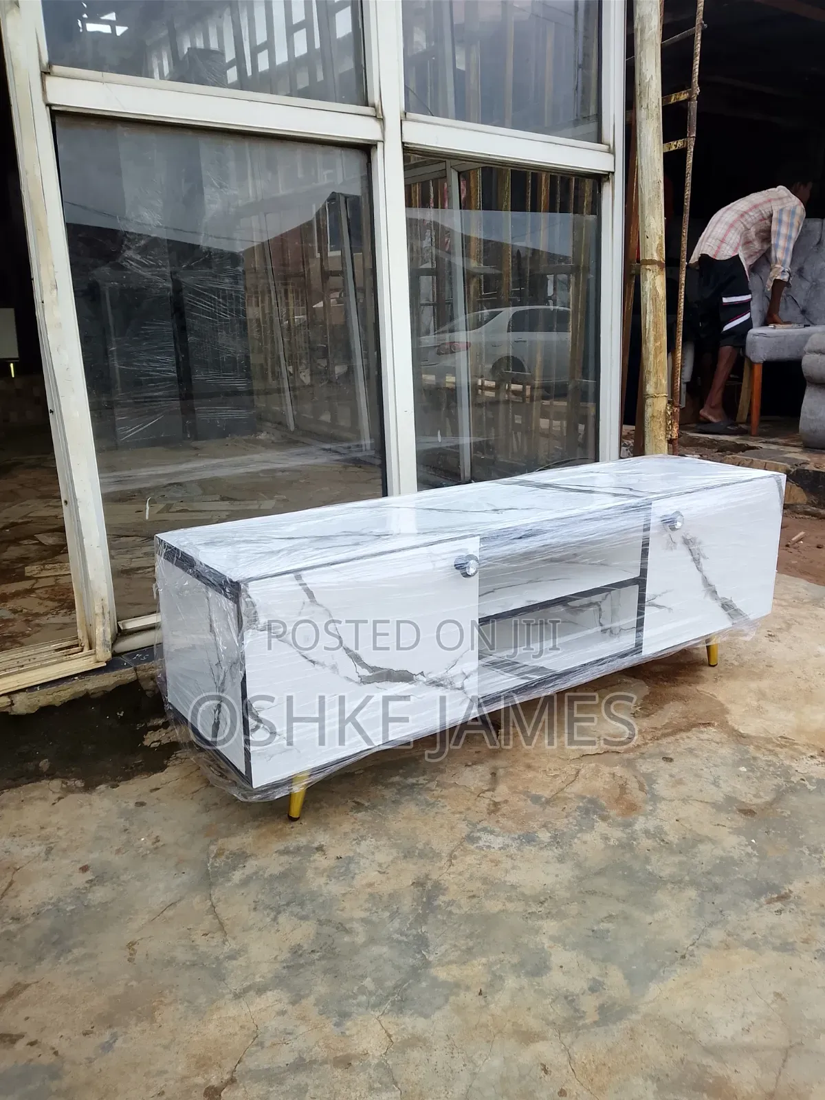 4ft TV Stand