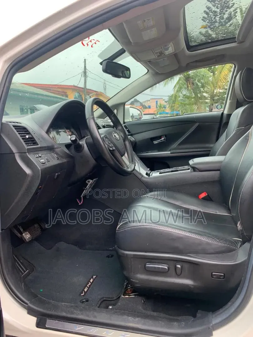 Toyota Venza 2014 White