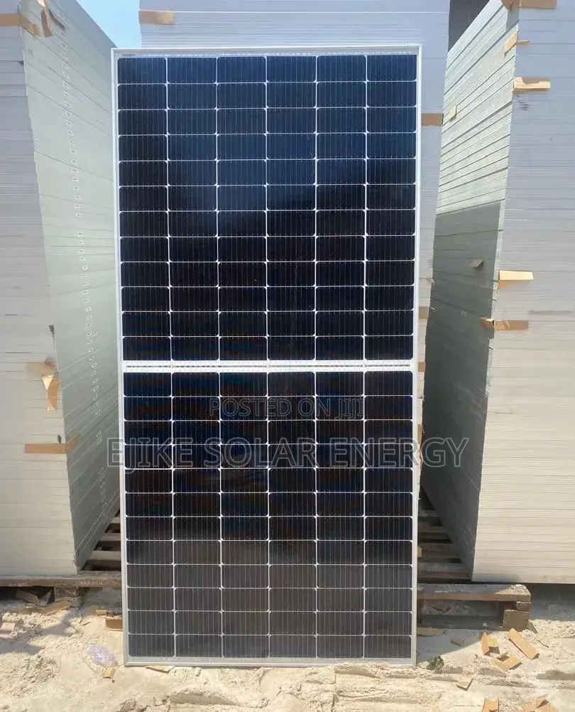 600 Watts High Efficiency Solar Panel