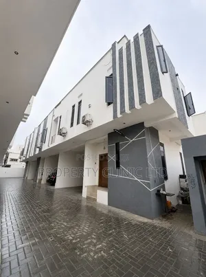 3bdrm Apartment in Lekki Phase 1 for rent