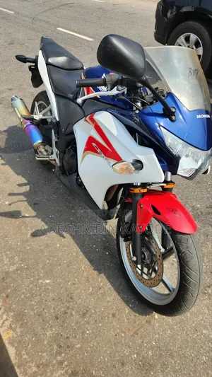Honda CBR 2013 Blue