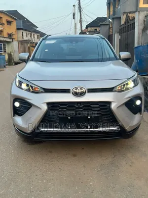 Toyota RAV4 Limited AWD 2024 Silver