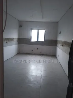 3bdrm Apartment in Lekki Phase 1 for sale