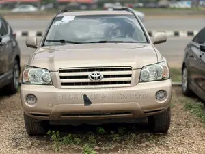 Toyota Highlander Limited V6 2005 Gold