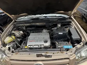 Toyota Highlander Limited V6 2005 Gold