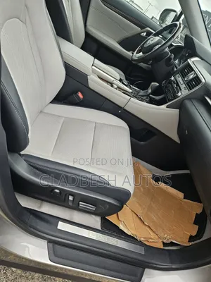 Lexus RX 2018 Gold
