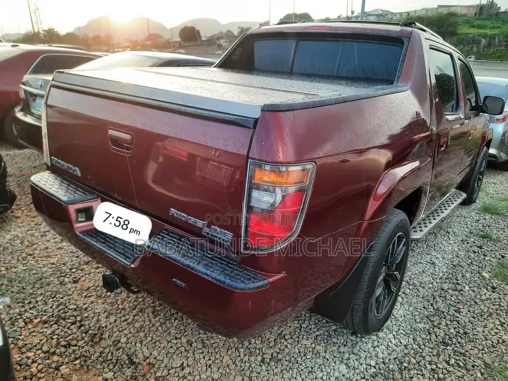 Honda Ridgeline 2007 Maroon