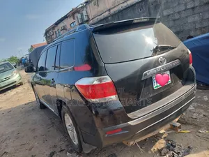 Toyota Highlander 2012 Black