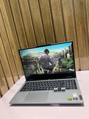 Laptop Lenovo LOQ 15AHP10 16GB AMD Ryzen 7 SSD 512GB