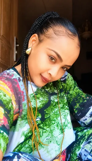 Miss Regina Daniel