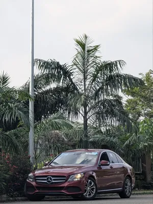 Mercedes-Benz C300 2016 Red