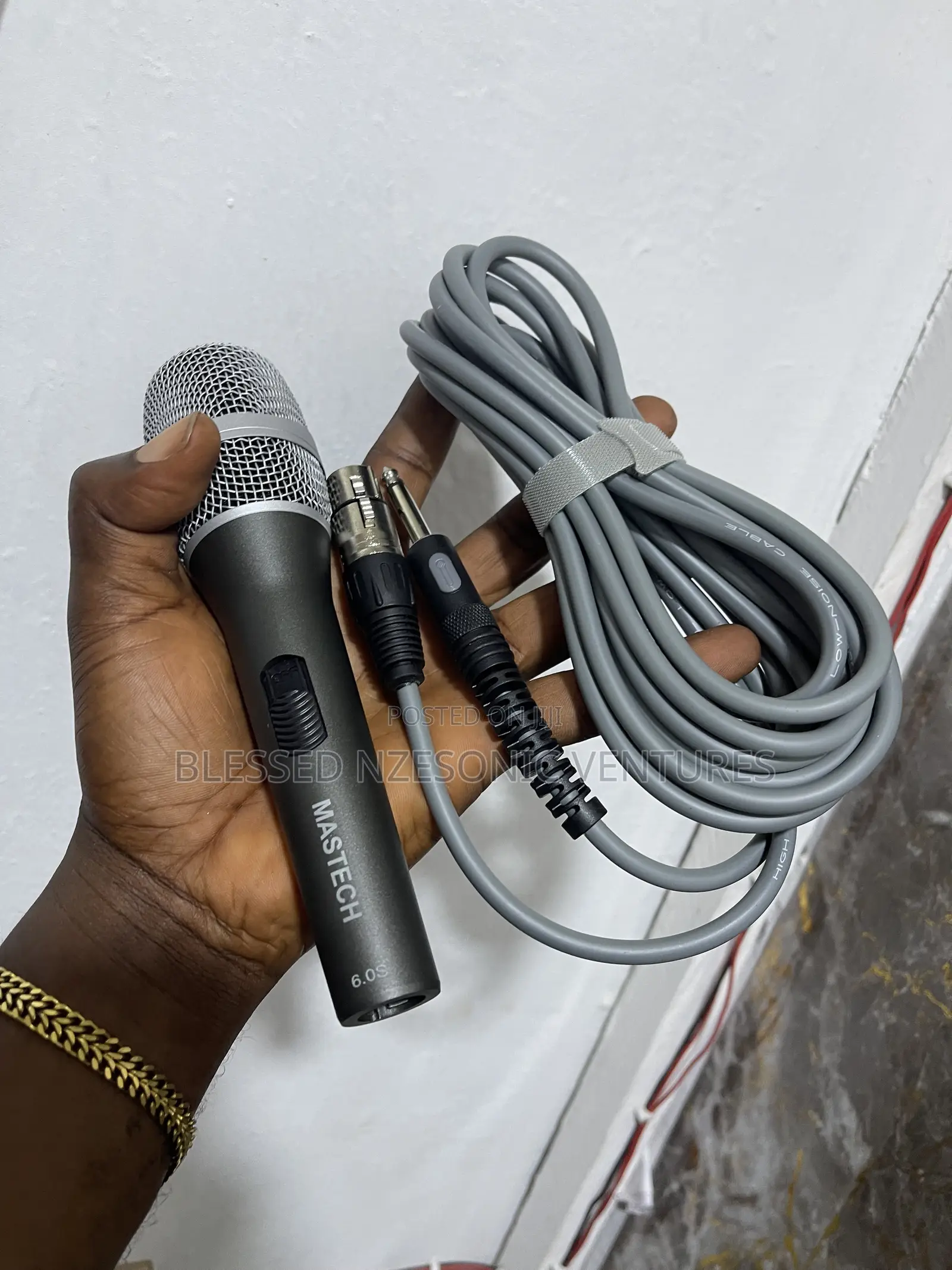 High Quality Wired Microphone