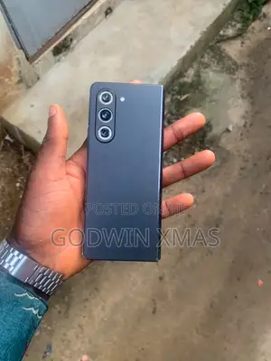 Samsung Galaxy Fold 5 Front Screen