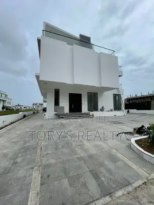 5bdrm Duplex in Ikate for sale