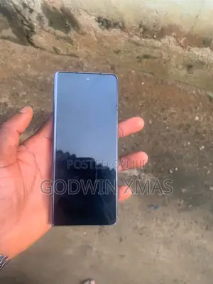 Samsung Galaxy Fold 5 Front Screen