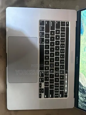 Laptop Apple MacBook Pro 2019 64GB Intel Core i9 SSD 1T