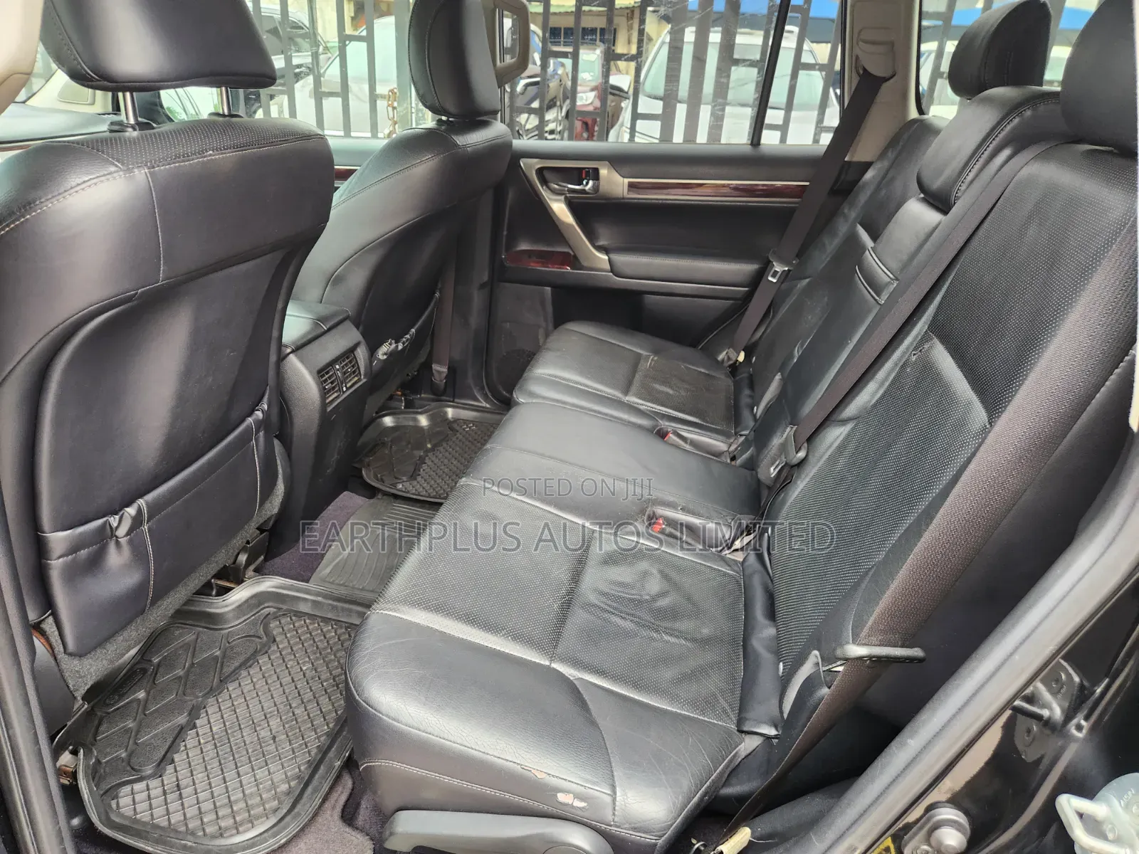 Lexus GX 2011 Black
