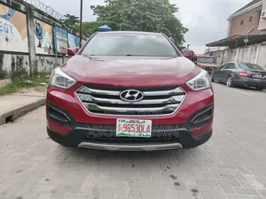Hyundai Santa Fe 2015 Red