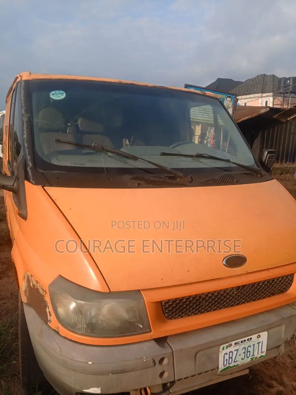 Ford Transit 2007 Orange
