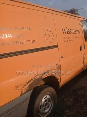 Ford Transit 2007 Orange