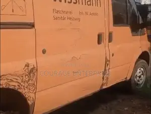 Ford Transit 2007 Orange