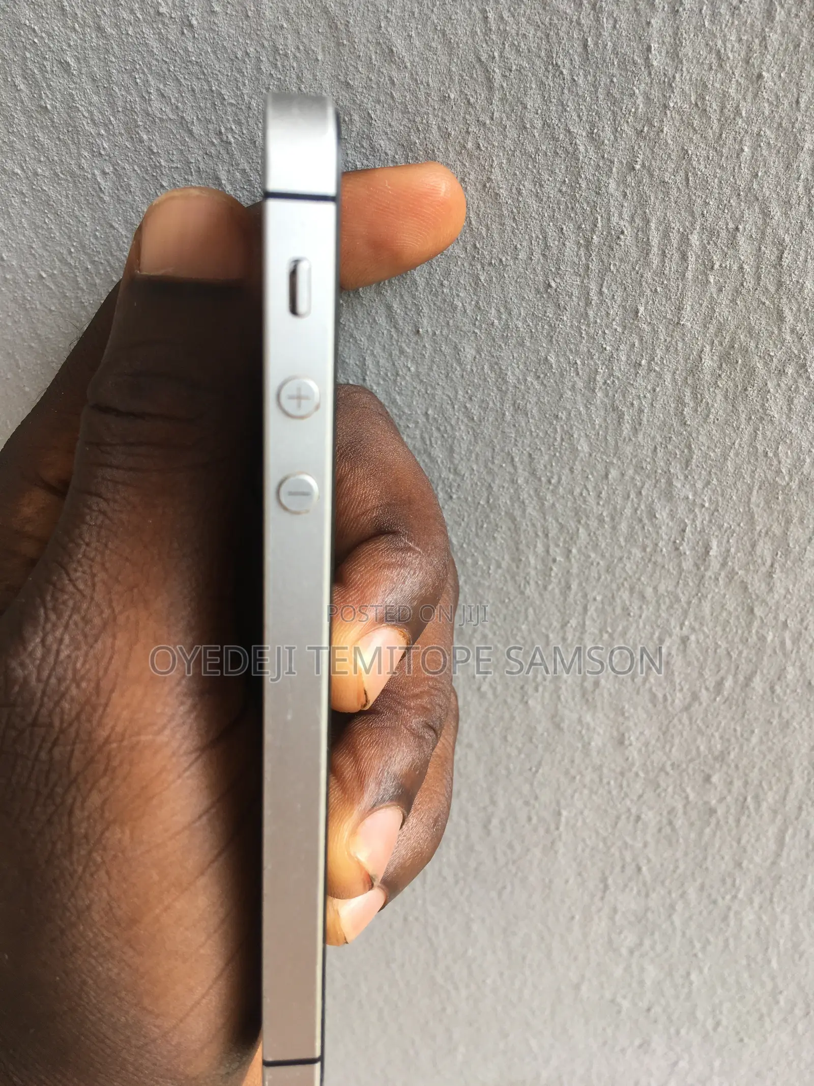 Apple iPhone SE 32 GB Silver