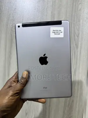 Apple iPad 9.7 32 GB Gray