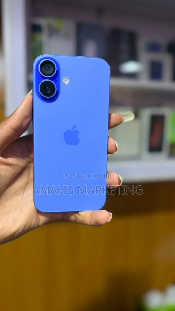 New Apple iPhone 16 128 GB Blue